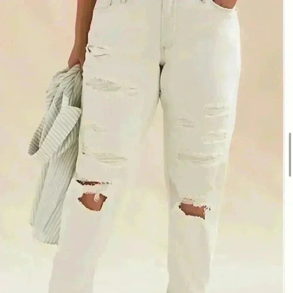 Petite Anthropologie Slim Boyfriend Jeans 31P Light Wash Distressed Petite